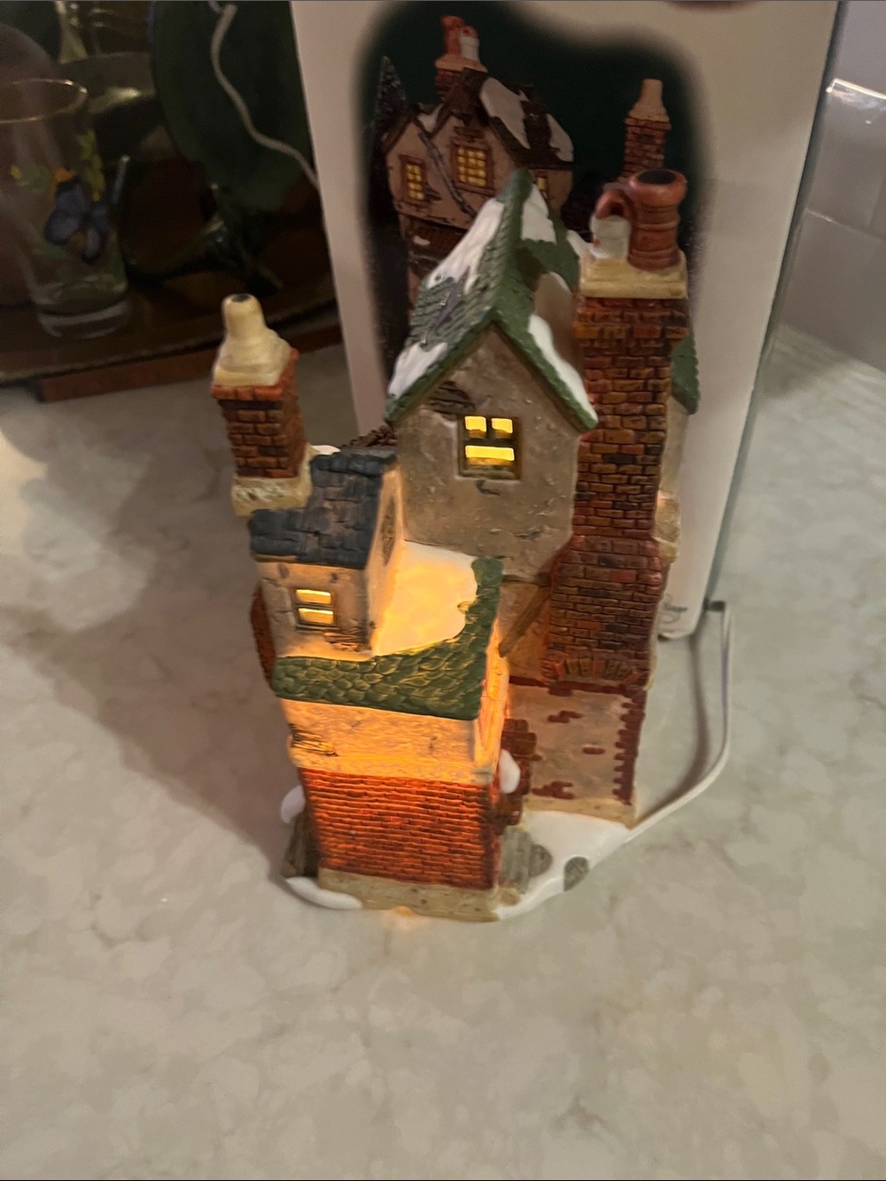 Department 56 dickens village a Christmas carol cratchits corner - Picture 5 of 14